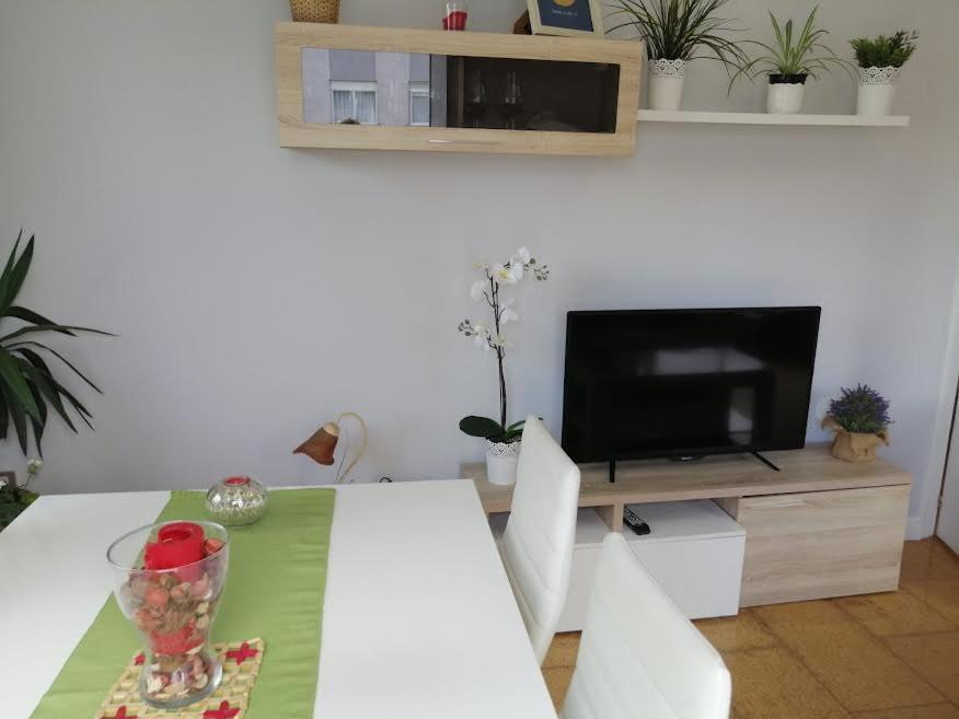 Sobre La Villa 12 Neda Exteriör bild